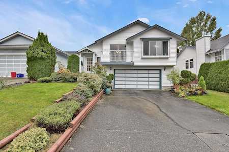 22854 124B Avenue Maple Ridge, BC V2X 0N5