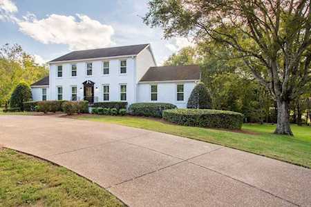 6300 Laurelwood Dr Brentwood, TN 37027