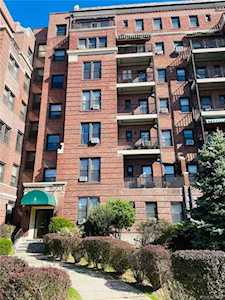 5 Circuit Road #53A New Rochelle, NY 10805