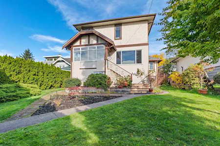 432 E 6th Street North Vancouver, BC V7L 1P9