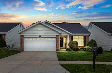 11 Soenker Circle St Peters, MO 63376