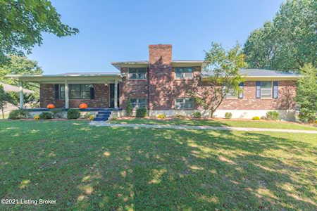 542 Centerview Dr Shepherdsville, KY 40165