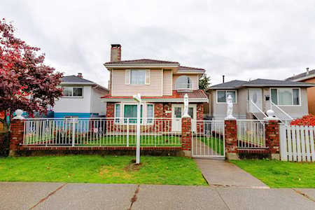 4216 Skeena Street Vancouver, BC V5R 2L5