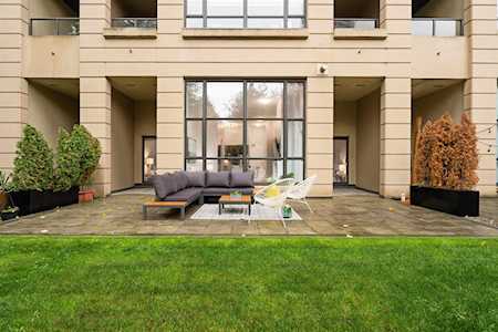 7388 Sandborne Avenue #206 Burnaby, BC V3N 5C4