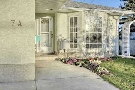 7A Centre St Strathmore, AB T1P 1C2