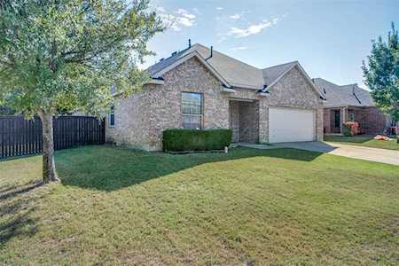 1801 Spring Glen Drive Lewisville, TX 75067