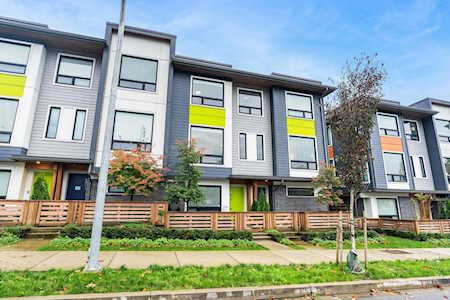 3105 St George Street #202 Port Moody, BC V3H 0J7