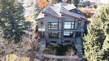 2611 36 St SW Calgary, AB T3E 2Z7