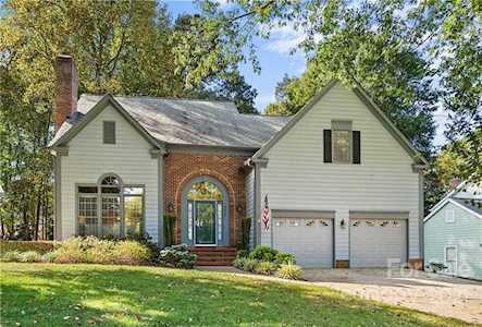 8816 Thornbury Ln Huntersville, NC 28078