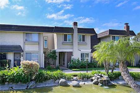5235 Charing Cross Rd Westminster, CA 92683