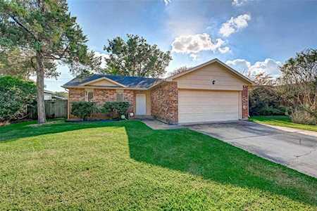 3918 Windmill St Sugar Land, TX 77479