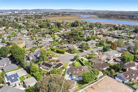 355 Vista Baya Newport Beach, CA 92660