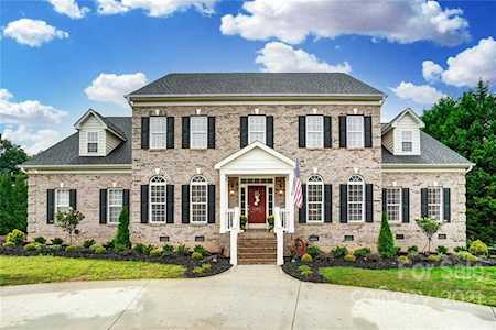 1310 Waynewood Dr Waxhaw, NC 28173