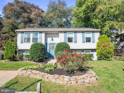 6470 Grommet Dr Elkridge, MD 21075