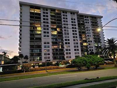 400 Island WAY #611 Clearwater, FL 33767