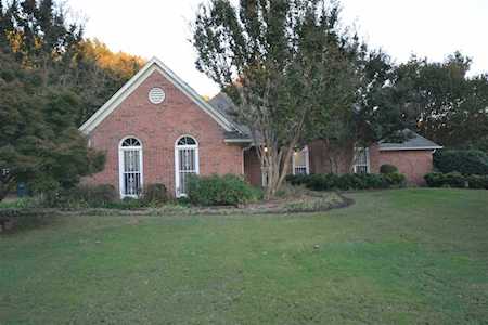 3234 Brunswick Dr Bartlett, TN 38133