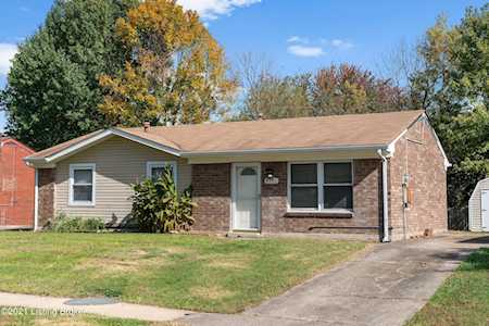 9101 Maplecreek Dr Louisville, KY 40219