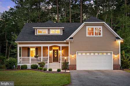 11708 Maid At Arms Ln Berlin, MD 21811