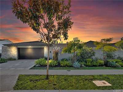 2007 Chubasco Dr Corona Del Mar, CA 92625