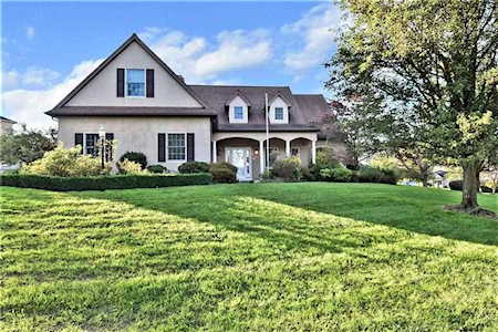 1673 Kevin Dr Bethlehem, PA 18015