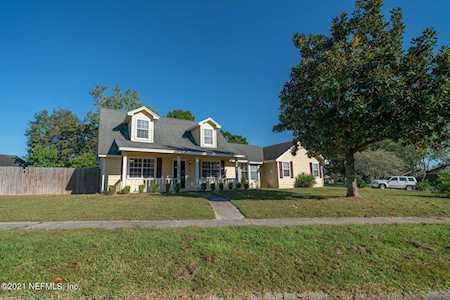 8470 Sand Point Dr Jacksonville, FL 32244