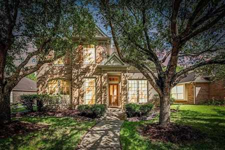 5709 Shady Hollow Ct Rosharon, TX 77583