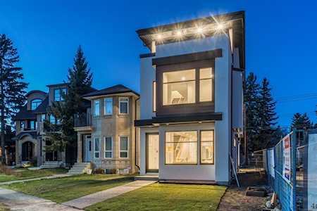 2832 Parkdale Blvd NW Calgary, AB T2N 3S8