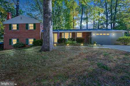 6613 Red Jacket Rd Springfield, VA 22152