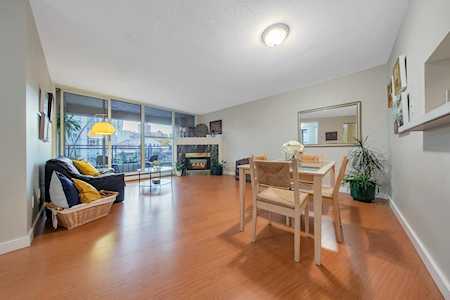 183 Keefer Place #407 Vancouver, BC V6B 6B9