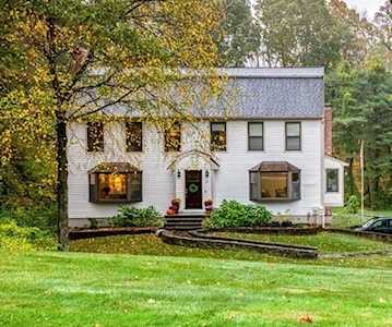 31 Dartmouth Drive Framingham, MA 01701