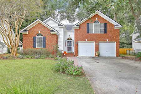 695 Majestic Oaks Dr Charleston, SC 29412