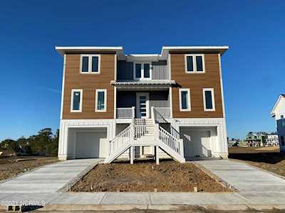 8117 Grand Harbour Court Wilmington, NC 28411