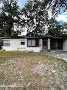 5201 Janice Cir Jacksonville, FL 32210