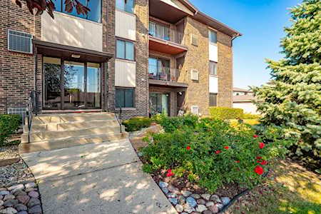 14035 Laramie Ave #422 Crestwood, IL 60418