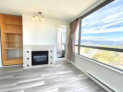 4888 Hazel Street #1208 Burnaby, BC V5H 4T4