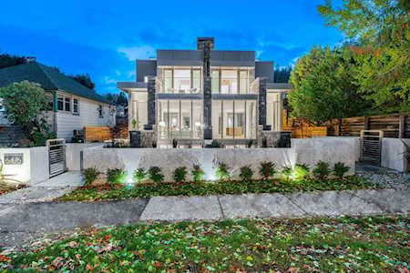6478 Bay Street West Vancouver, BC V7W 2H1