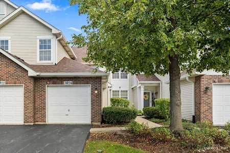 3024 Kentshire Circle Naperville, IL 60564