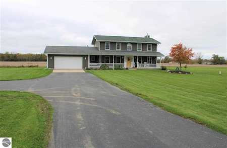 1833 N Mission Mt Pleasant, MI 48858