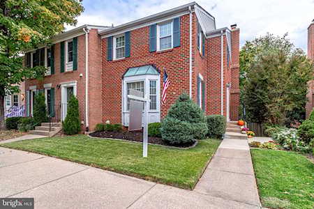 3209 White Flint Ct Oakton, VA 22124