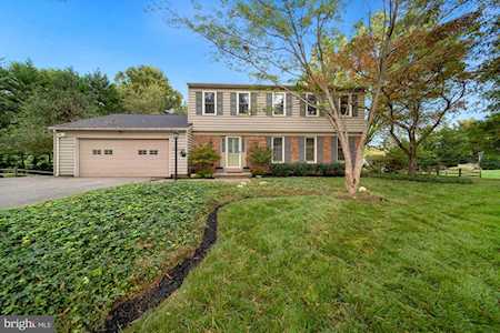 13001 Meadow View Dr Darnestown, MD 20878