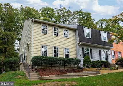 8376 Stationhouse Ct Lorton, VA 22079