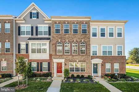 6153 Posey St Frederick, MD 21703