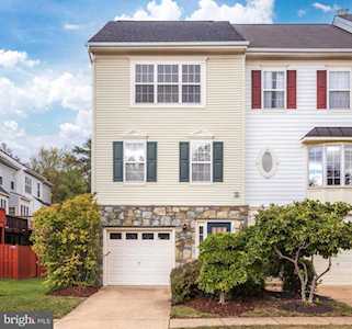 2015 Capstone Circle Herndon, VA 20170