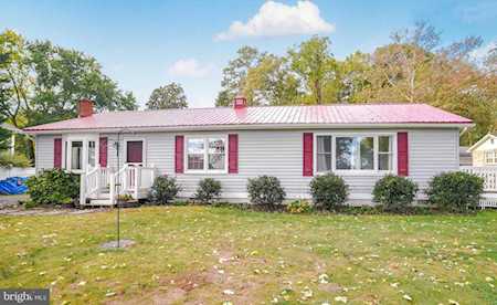 30078 Shoreview Dr Mechanicsville, MD 20659