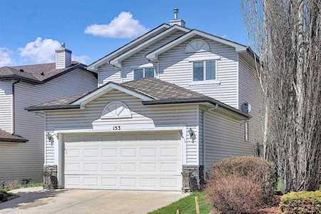 153 Tuscarora Close NW Calgary, AB T3L 2E3