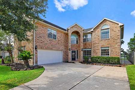 530 Chickory Field Ln Pearland, TX 77584