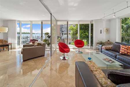 770 NE 69th St #2A Miami, FL 33138