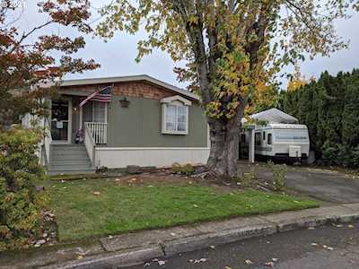 1846 NE Icabod St Salem, OR 97305