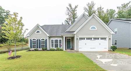 10390 Paper Birch Dr Charlotte, NC 28215