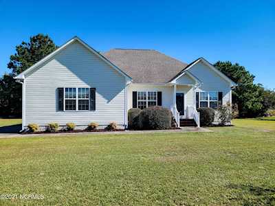 211 Palomino Lane Swansboro, NC 28584